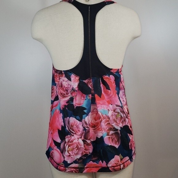 LULULEMON Lightened Up Singlet Racerback Tank size 6 - Picture 4 of 8